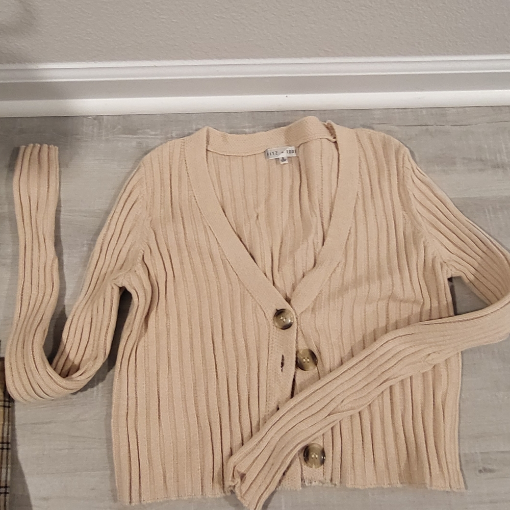 S , Fitz + eddi , beige cardigan